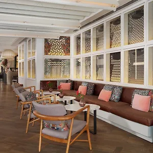 https://h10-universitat.topbarcelonahotels.com
